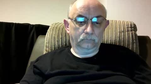 Snapshot of grey_dom chatting on 12/22/24, 02:28 Master  Sir online show from 12/22/24, 02:28