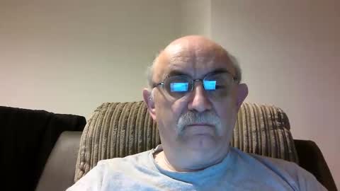 Snapshot of grey_dom chatting on 09/27/25, 10:20 Master  Sir online show from 09/27/25, 10:20