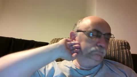 Snapshot of grey_dom chatting on 09/27/25, 10:26 Master  Sir online show from 09/27/25, 10:26