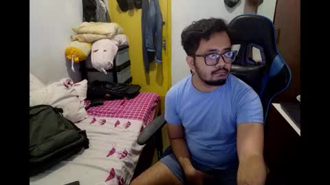 Snapshot of greybondage93 chatting on 12/05/25, 04:47 Grey Hardy Slave online show from 12/05/25, 04:47