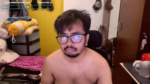 Snapshot of greybondage93 chatting on 12/18/25, 06:14 Grey Hardy Slave online show from 12/18/25, 06:14