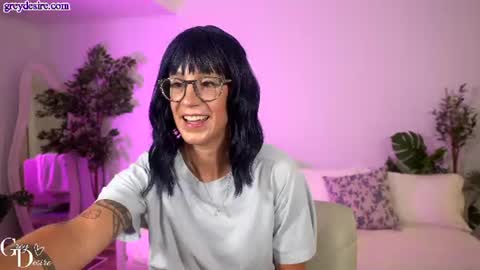       2 online show from 07/31/26, 02:05