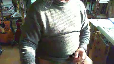 greyhounddog online show from 04/03/26, 04:05