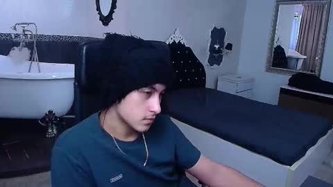 Snapshot of griffindane chatting on 02/20/26, 05:37 GriffinDane online show from 02/20/26, 05:37