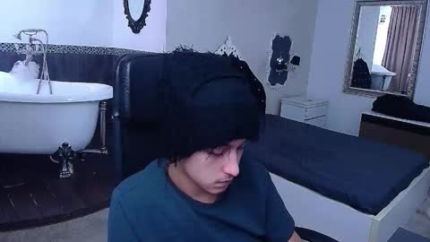 Snapshot of griffindane chatting on 02/20/26, 06:37 GriffinDane online show from 02/20/26, 06:37