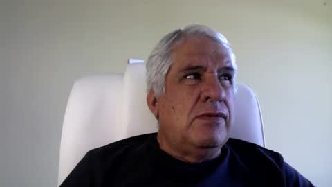 Snapshot of grisa01 chatting on 02/16/25, 01:38 grisa01 online show from 02/16/25, 01:38