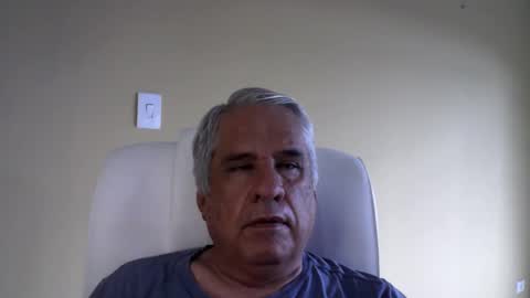 Snapshot of grisa01 chatting on 02/19/25, 06:54 grisa01 online show from 02/19/25, 06:54