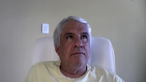 Snapshot of grisa01 chatting on 03/09/25, 01:48 grisa01 online show from 03/09/25, 01:48