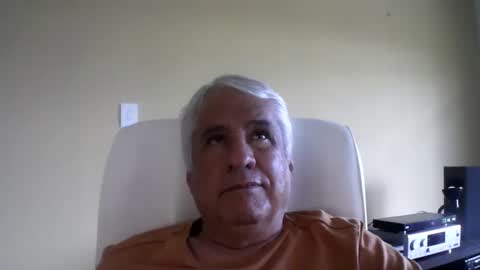 grisa01 online show from 11/25/25, 05:24