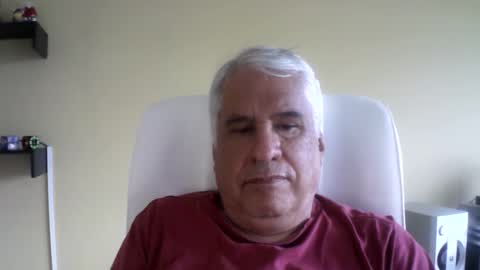 grisa01 online show from 12/17/25, 02:23