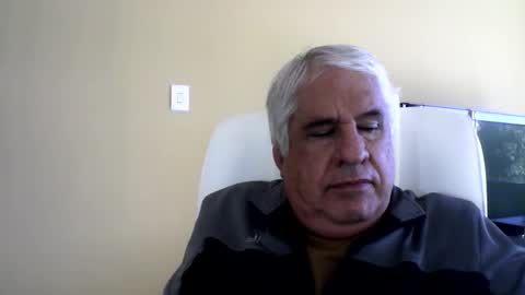 Snapshot of grisa01 chatting on 06/08/26, 01:11 grisa01 online show from 06/08/26, 01:11