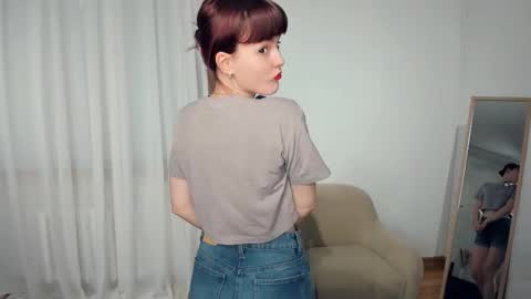 Snapshot of grl_in_power chatting on 12/16/25, 08:08 Sara online show from 12/16/25, 08:08