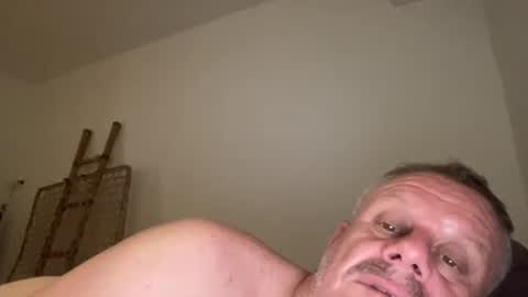 mika online show from 12/25/24, 06:52