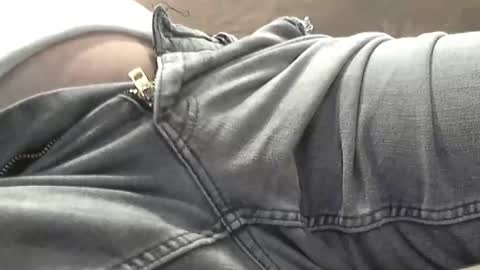 Snapshot of grrguy1 chatting on 01/10/25, 06:42 GrrGuy1 online show from 01/10/25, 06:42