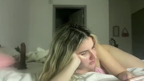 Snapshot of grrlgod chatting on 12/03/24, 11:57 grrlgod online show from 12/03/24, 11:57