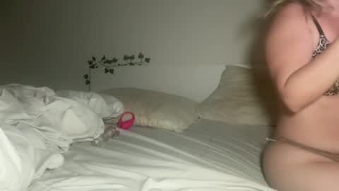 Snapshot of grrlgod chatting on 06/18/26, 02:34 grrlgod online show from 06/18/26, 02:34