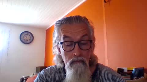 Grybear online show from 09/28/25, 08:52