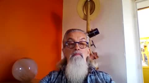 Grybear online show from 11/11/25, 12:05