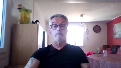 Grybear online show from 03/31/26, 10:48