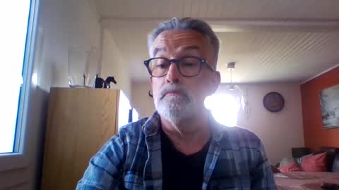 Snapshot of grybear60 chatting on 05/14/26, 10:44 Grybear online show from 05/14/26, 10:44