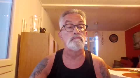 Snapshot of grybear60 chatting on 06/28/26, 02:56 Grybear online show from 06/28/26, 02:56