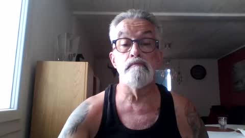 Snapshot of grybear60 chatting on 07/16/26, 07:58 Grybear online show from 07/16/26, 07:58