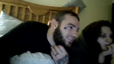 gsloueez online show from 01/04/25, 01:21