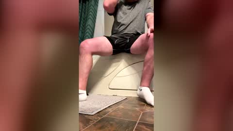 Snapshot of gstew0881 chatting on 12/14/25, 05:35 Green Eyed Magic online show from 12/14/25, 05:35