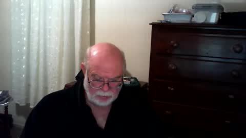 Snapshot of gtnolder60 chatting on 05/02/26, 01:43 Gary online show from 05/02/26, 01:43