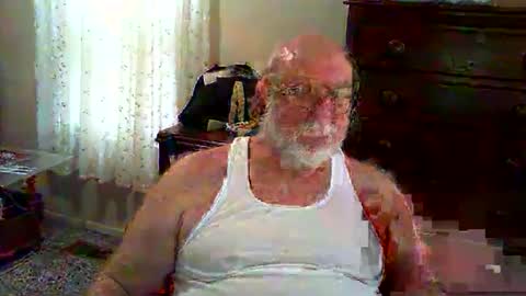 Snapshot of gtnolder60 chatting on 05/22/26, 01:17 Gary online show from 05/22/26, 01:17