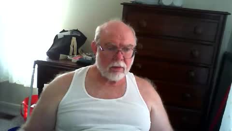 Snapshot of gtnolder60 chatting on 06/03/26, 02:33 Gary online show from 06/03/26, 02:33