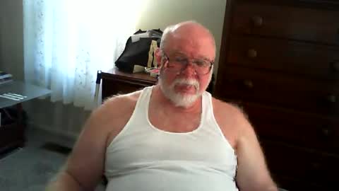 Snapshot of gtnolder60 chatting on 06/17/26, 01:56 Gary online show from 06/17/26, 01:56