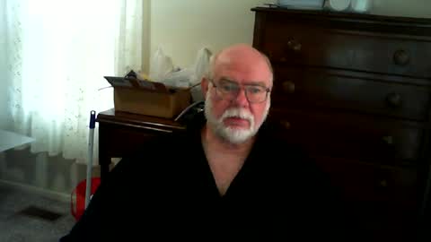 Snapshot of gtnolder60 chatting on 07/12/26, 11:23 Gary online show from 07/12/26, 11:23