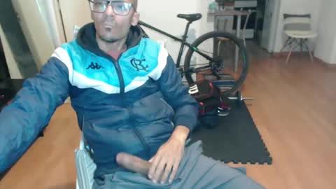 guachin_new online show from 10/26/25, 11:27