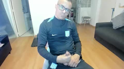 guachin_new online show from 04/22/26, 08:21