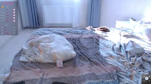 Eva online show from 09/17/25, 06:15