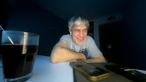 guardiannif_ online show from 01/21/25, 04:32