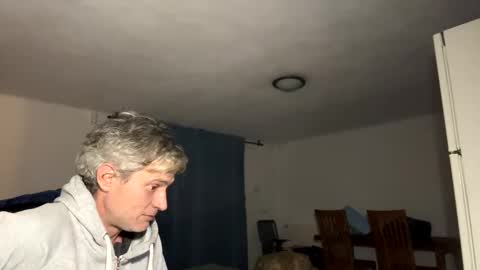 guardiannif_ online show from 02/05/25, 08:57