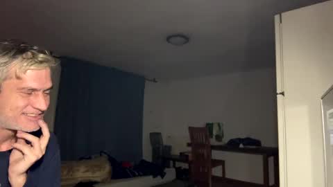 guardiannif_ online show from 02/09/25, 08:13