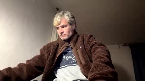 guardiannif_ online show from 02/22/25, 06:41