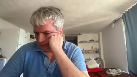 guardiannif_ online show from 02/20/26, 07:54