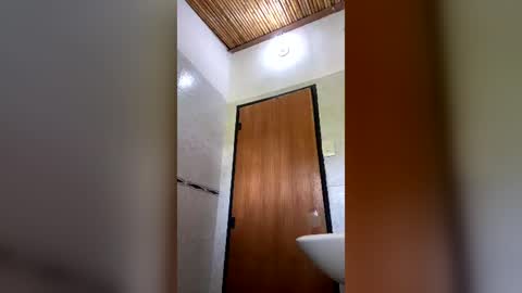 Snapshot of guasakaca chatting on 07/22/26, 01:25 guasakaca online show from 07/22/26, 01:25