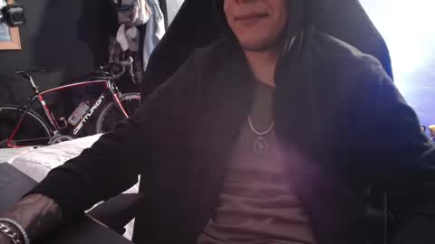 Snapshot of guayaco_ chatting on 03/11/25, 09:26 Guayaco online show from 03/11/25, 09:26