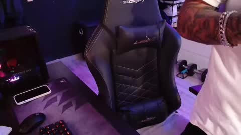 Guayaco  online show from 02/13/26, 12:23