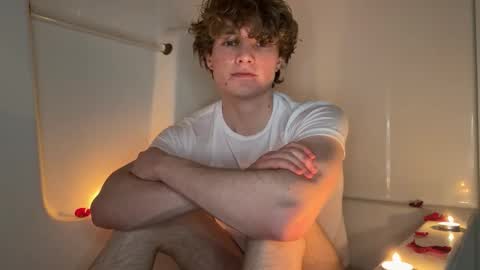 Snapshot of gucciboi4 chatting on 02/07/26, 10:02 gucciboi4 online show from 02/07/26, 10:02