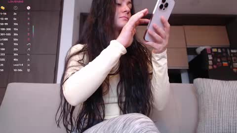 Elena online show from 05/25/26, 06:36