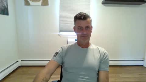 gudguy2025 online show from 11/10/25, 02:16