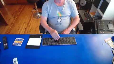 guesswhatigot2 online show from 12/07/24, 08:22