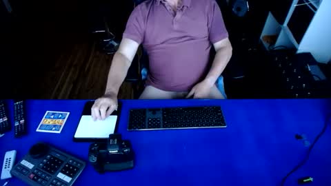 guesswhatigot2 online show from 12/14/24, 10:45