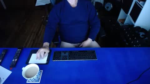 guesswhatigot2 online show from 01/18/25, 11:21